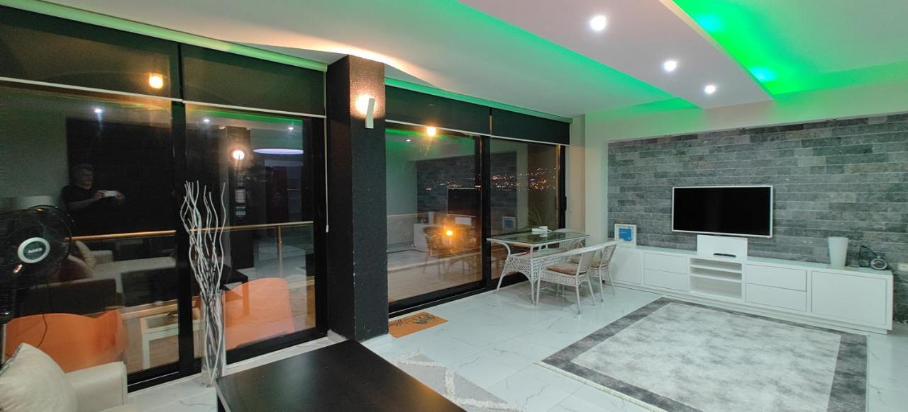 Amazing Seaview Flat Appartement Kuşadası Buitenkant foto